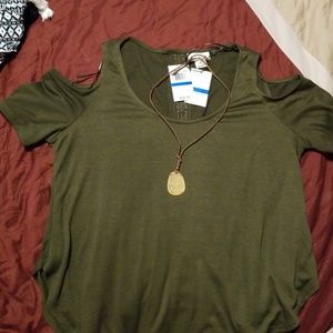 Green peep shoulder top with necklace